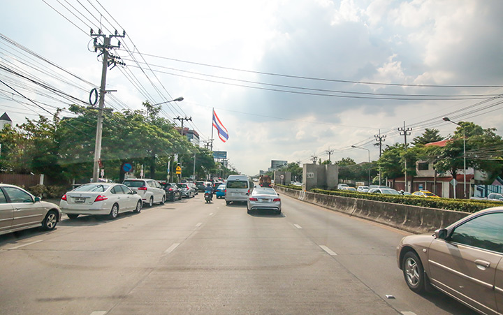 ทุ่ม 27 หมื่นล้าน ลุย 4 โปรเจ็กต์ถนน แก้วิกฤติจราจรโซนตะวันออก-ตะวันตก