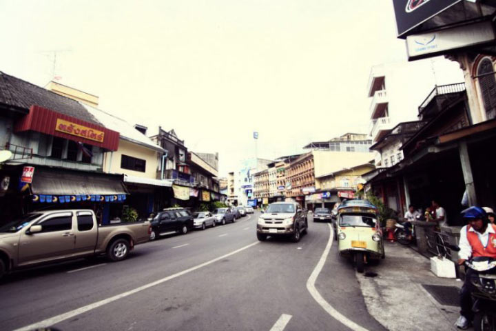 (ชมภาพ) ตรัง จังหวัดแรกในไทย! ไม่มีเสาไฟฟ้าสักต้น นำลงใต้ดินลึก 5 เมตร