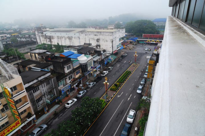 (ชมภาพ) ตรัง จังหวัดแรกในไทย! ไม่มีเสาไฟฟ้าสักต้น นำลงใต้ดินลึก 5 เมตร
