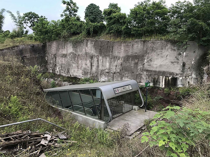 ชมภาพสถานีรถไฟใต้ดินสุดแปลกในจีน อย่างหรู แต่ดูทางเข้า ชมภาพสถานีรถไฟใต้ดินสุดแปลกในจีน อย่างหรู แต่ดูทางเข้า