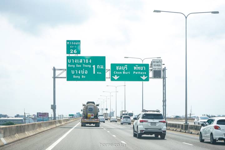 รีวิวทาวน์โฮม นครทอง โคโลนี่ เทพารักษ์ - เมืองใหม่บางพลี (Nakornthong Colony Thepharak-Muang mai bangphil) ทาวน์โฮม 2 ชั้นสไตล์ Modern Colony  เพิ่มพื้นที่ให้ใหญ่ ละแวก บางนา บางบ่อ ใช้ชีวิตได้กว้าง