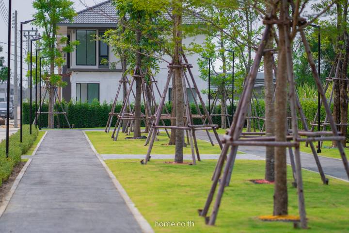 รีวิวบ้านเดี่ยว ภัทรีดา อเวนิว : รังสิต-คลอง 2/2 ทำเลรังสิต ออกแบบภายใต้แนวคิด Craft Life with Loft Style และฟังก์ชันพิเศษ Extra Balcony ด้วยระเบียง 2 ชั้น รีวิวบ้านเดี่ยว ภัทรีดา อเวนิว : รังสิต-คลอง 2/2 ทำเลรังสิต ออกแบบภายใต้แนวคิด Craft Life with Loft Style และฟังก์ชันพิเศษ Extra Balcony ด้วยระเบียง 2 ชั้น