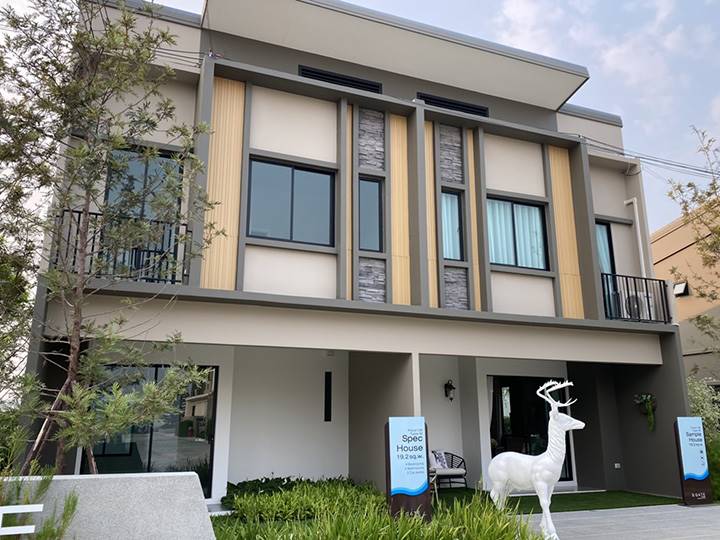 พรีวิวทาวน์โฮม เอสเกต ทาวน์ ราชพฤกษ์-345 Innovative Living นวัตกรรมบ้านเย็นแบบยั่งยืน งานดีไซน์สไตล์รีสอร์ท ราคาเริ่มต้นไม่ถึง 2 ล้าน