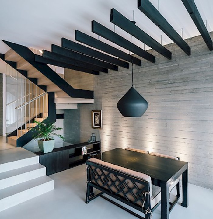 Sierra House ทาวน์โฮม เพดานสูง พื้นที่ใช้สอย 250 ตร.ม.