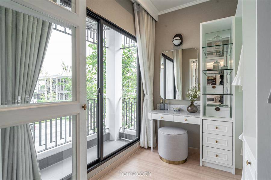 รีวิวบ้านแฝด-ทาวน์โฮม ลุมพินี ทาวน์เพลส สุขุมวิท-ศรีนครินทร์ บนทำเลศักยภาพย่านสุขุมวิท 113 ใกล้ทั้งทางด่วนและรถไฟฟ้า 2 สาย สิ่งอำนวยความสะดวกครบครัน รีวิวบ้านแฝด-ทาวน์โฮม ลุมพินี ทาวน์เพลส สุขุมวิท-ศรีนครินทร์ บนทำเลศักยภาพย่านสุขุมวิท 113 ใกล้ทั้งทางด่วนและรถไฟฟ้า 2 สาย สิ่งอำนวยความสะดวกครบครัน