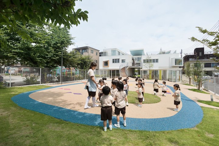 โรงเรียนอนุบาลดีไซน์ดีที่ญี่ปุ่น โรงเรียน โตโมโนกิ-ฮิมาวาริ โรงเรียนอนุบาลดีไซน์ดีที่ญี่ปุ่น โรงเรียน โตโมโนกิ-ฮิมาวาริ