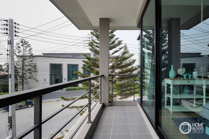 รีวิวบ้านเดี่ยว Patreeda Avenue ปทุมธานี 2 บ้านสไตล์โมเดิร์นคลาสสิค ฟังก์ชันครบ พร้อมสระว่ายน้ำและฟิตเนส