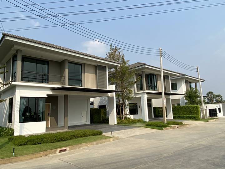 พรีวิวบ้าน ภัทรีดา อเวนิว ปทุมธานี 2 บ้านแฝดแนวใหม่ ใกล้ทางด่วนบางพูน สร้างเสร็จพร้อมเข้าอยู่