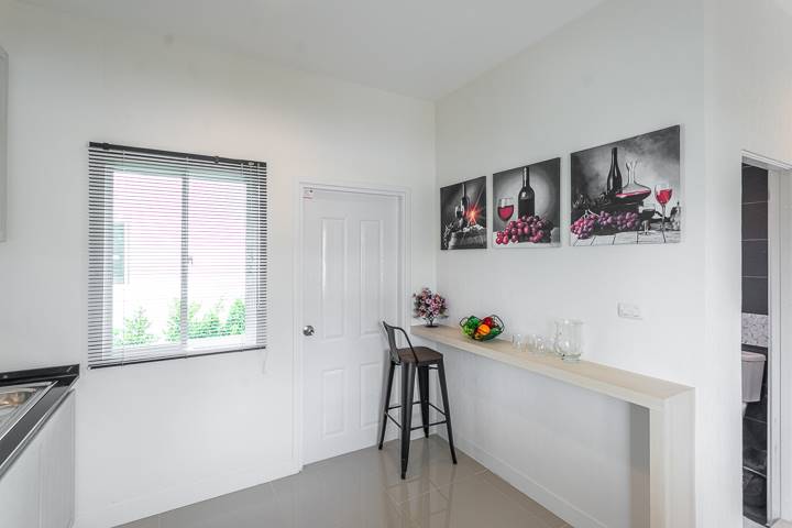 รีวิวบ้านเดี่ยว แลนซีโอ คริป รังสิต-คลอง 2 ดีไซน์บ้านให้ห้องนั่งเล่นที่โปร่ง ห้องนอนกว้างลงตัวสำหรับครอบครัว ใกล้ความสะดวกสบายย่านรังสิต รีวิวบ้านเดี่ยว แลนซีโอ คริป รังสิต-คลอง 2 ดีไซน์บ้านให้ห้องนั่งเล่นที่โปร่ง ห้องนอนกว้างลงตัวสำหรับครอบครัว ใกล้ความสะดวกสบายย่านรังสิต