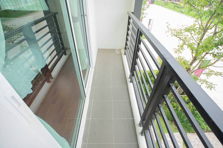 รีวิวบ้านเดี่ยว แลนซีโอ คริป รังสิต-คลอง 2 ดีไซน์บ้านให้ห้องนั่งเล่นที่โปร่ง ห้องนอนกว้างลงตัวสำหรับครอบครัว ใกล้ความสะดวกสบายย่านรังสิต รีวิวบ้านเดี่ยว แลนซีโอ คริป รังสิต-คลอง 2 ดีไซน์บ้านให้ห้องนั่งเล่นที่โปร่ง ห้องนอนกว้างลงตัวสำหรับครอบครัว ใกล้ความสะดวกสบายย่านรังสิต