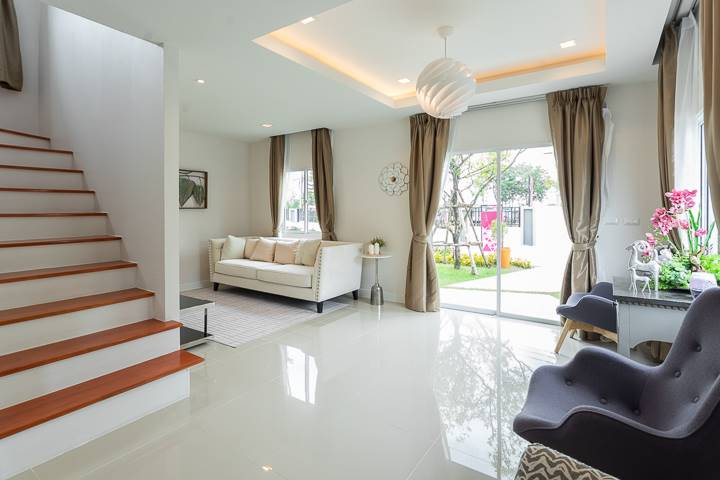 รีวิวบ้านเดี่ยว แลนซีโอ คริป รังสิต-คลอง 2 ดีไซน์บ้านให้ห้องนั่งเล่นที่โปร่ง ห้องนอนกว้างลงตัวสำหรับครอบครัว ใกล้ความสะดวกสบายย่านรังสิต รีวิวบ้านเดี่ยว แลนซีโอ คริป รังสิต-คลอง 2 ดีไซน์บ้านให้ห้องนั่งเล่นที่โปร่ง ห้องนอนกว้างลงตัวสำหรับครอบครัว ใกล้ความสะดวกสบายย่านรังสิต