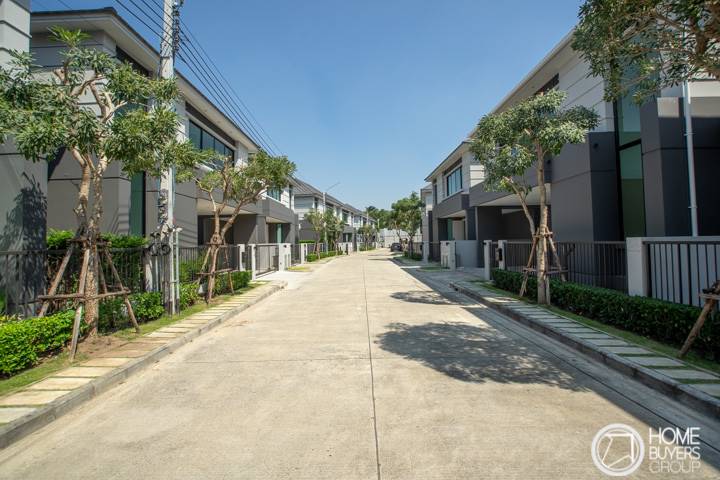 รีวิวบ้านเดี่ยว แอริ พระราม 5 - ราชพฤกษ์ ดีไซน์ให้โปร่งอย่างเป็นส่วนตัวได้พื้นที่เปิดสู่สวนข้างบ้าน ร่มรื่นด้วยส่วนกลางที่ออกแบบกลมกลืนกับธรรมชาติ