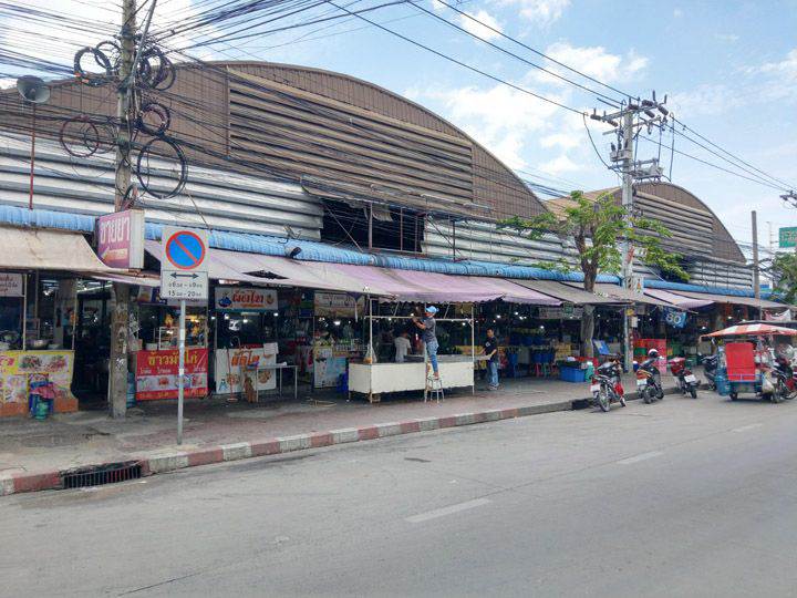 รีวิวบ้านแฝด ลุมพินี ทาวน์เพลส พระราม 2-ท่าข้าม : สเปซภายในบ้านกว้างและโปร่ง ปรับฟังก์ชันใช้เป็นบ้าน 4 ห้องนอนได้