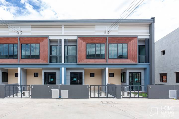 รีวิวทาวน์โฮม เดอะทรอป เออเบิร์น มอเตอร์เวย์-ลาดกระบัง ตอบโจทย์ครอบครัวทุกขนาด ได้พื้นที่เท่าบ้านเดี่ยว แต่จ่ายน้อยกว่า รีวิวทาวน์โฮม เดอะทรอป เออเบิร์น มอเตอร์เวย์-ลาดกระบัง ตอบโจทย์ครอบครัวทุกขนาด ได้พื้นที่เท่าบ้านเดี่ยว แต่จ่ายน้อยกว่า