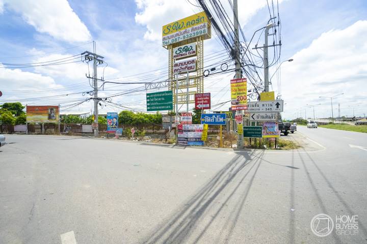 รีวิวทาวน์โฮม บ้านลภาวัน 23 ทาวน์โฮมหน้ากว้าง 5.5 ม. 2 ที่จอดรถ ฟังก์ชันครบสำหรับครอบครัวใหม่