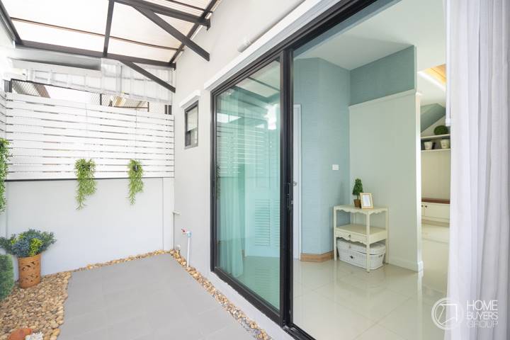 รีวิวทาวน์โฮม บ้านลภาวัน 23 ทาวน์โฮมหน้ากว้าง 5.5 ม. 2 ที่จอดรถ ฟังก์ชันครบสำหรับครอบครัวใหม่