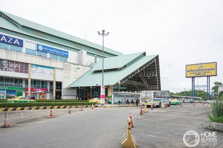 รีวิวบ้านเดี่ยว ชีวาวัลย์ ปิ่นเกล้า-สาทร บ้านหรูติดพุทธมณฑล สาย 1 ยูนิตน้อย Security แน่นหนา เด่นด้วยห้องนั่งเล่นเพดานสูง 7 ม. ทุกห้องกว้างขวาง เป็นส่วนตัว รีวิวบ้านเดี่ยว ชีวาวัลย์ ปิ่นเกล้า-สาทร บ้านหรูติดพุทธมณฑล สาย 1 ยูนิตน้อย Security แน่นหนา เด่นด้วยห้องนั่งเล่นเพดานสูง 7 ม. ทุกห้องกว้างขวาง เป็นส่วนตัว