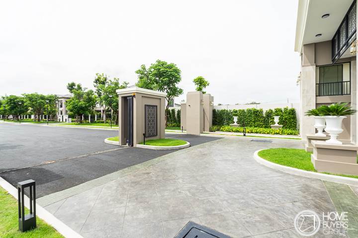 รีวิวบ้านเดี่ยว ชีวาวัลย์ ปิ่นเกล้า-สาทร บ้านหรูติดพุทธมณฑล สาย 1 ยูนิตน้อย Security แน่นหนา เด่นด้วยห้องนั่งเล่นเพดานสูง 7 ม. ทุกห้องกว้างขวาง เป็นส่วนตัว รีวิวบ้านเดี่ยว ชีวาวัลย์ ปิ่นเกล้า-สาทร บ้านหรูติดพุทธมณฑล สาย 1 ยูนิตน้อย Security แน่นหนา เด่นด้วยห้องนั่งเล่นเพดานสูง 7 ม. ทุกห้องกว้างขวาง เป็นส่วนตัว