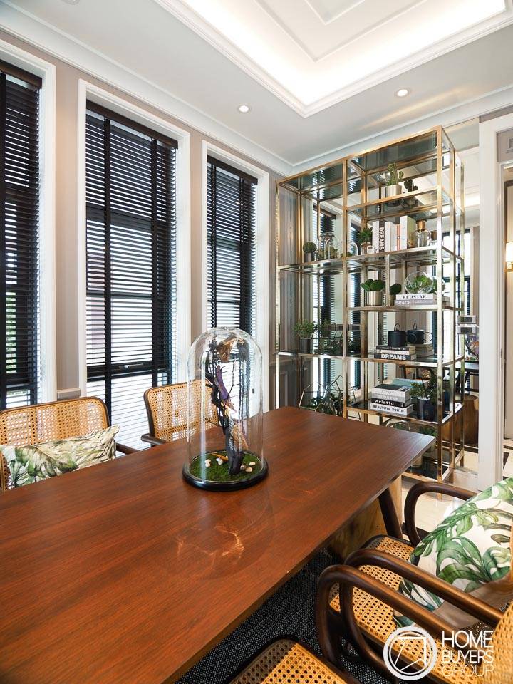 รีวิวบ้านเดี่ยว ชีวาวัลย์ ปิ่นเกล้า-สาทร บ้านหรูติดพุทธมณฑล สาย 1 ยูนิตน้อย Security แน่นหนา เด่นด้วยห้องนั่งเล่นเพดานสูง 7 ม. ทุกห้องกว้างขวาง เป็นส่วนตัว รีวิวบ้านเดี่ยว ชีวาวัลย์ ปิ่นเกล้า-สาทร บ้านหรูติดพุทธมณฑล สาย 1 ยูนิตน้อย Security แน่นหนา เด่นด้วยห้องนั่งเล่นเพดานสูง 7 ม. ทุกห้องกว้างขวาง เป็นส่วนตัว