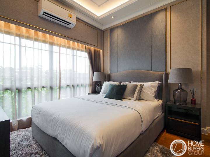 รีวิวบ้านเดี่ยว ชีวาวัลย์ ปิ่นเกล้า-สาทร บ้านหรูติดพุทธมณฑล สาย 1 ยูนิตน้อย Security แน่นหนา เด่นด้วยห้องนั่งเล่นเพดานสูง 7 ม. ทุกห้องกว้างขวาง เป็นส่วนตัว รีวิวบ้านเดี่ยว ชีวาวัลย์ ปิ่นเกล้า-สาทร บ้านหรูติดพุทธมณฑล สาย 1 ยูนิตน้อย Security แน่นหนา เด่นด้วยห้องนั่งเล่นเพดานสูง 7 ม. ทุกห้องกว้างขวาง เป็นส่วนตัว
