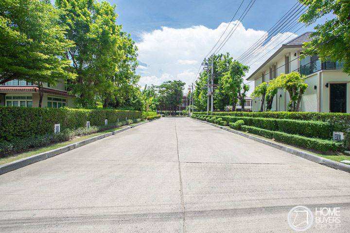 รีวิวบ้านเดี่ยว ณุศาศิริ ซิตี้ พระราม 2 ออกแบบทุกส่วนให้กว้างขวาง ดูภูมิฐาน เงียบสงบ เป็นส่วนตัว มีโรงเรียนนานาชาติและสถานพยาบาลพร้อมในโครงการ