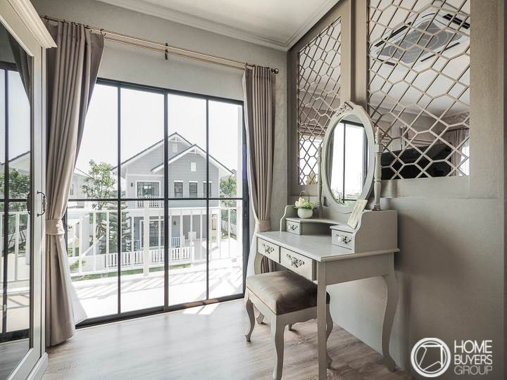 รีวิวบ้านเดี่ยว สิวารมณ์ ปาร์ค สุขุมวิท-บางปู บ้านใหญ่ อยู่สบาย มี 4 ห้องนอน สไตล์บริติช โคซี่ วินเทจ ราคาเริ่ม 3.89 ล้านบาท