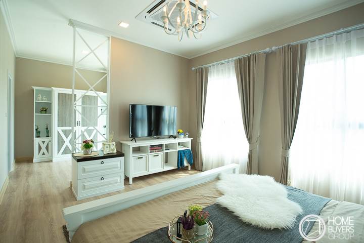 รีวิวบ้านเดี่ยว สิวารมณ์ ปาร์ค สุขุมวิท-บางปู บ้านใหญ่ อยู่สบาย มี 4 ห้องนอน สไตล์บริติช โคซี่ วินเทจ ราคาเริ่ม 3.89 ล้านบาท