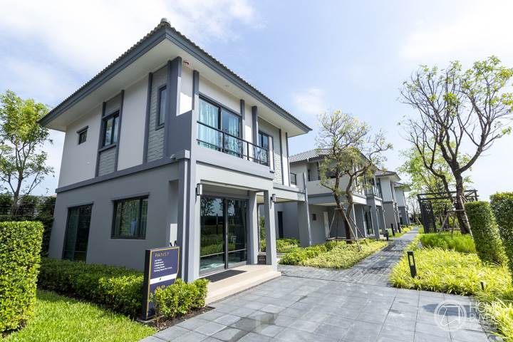 รีวิวบ้านเดี่ยว ภัสสร รามคำแหง-ราษฎร์พัฒนา บ้านหลังใหญ่ กว้าง 125 ตร.ม. ใกล้ MRT สายสีส้ม เพียง 2.5 กม. รีวิวบ้านเดี่ยว ภัสสร รามคำแหง-ราษฎร์พัฒนา บ้านหลังใหญ่ กว้าง 125 ตร.ม. ใกล้ MRT สายสีส้ม เพียง 2.5 กม.