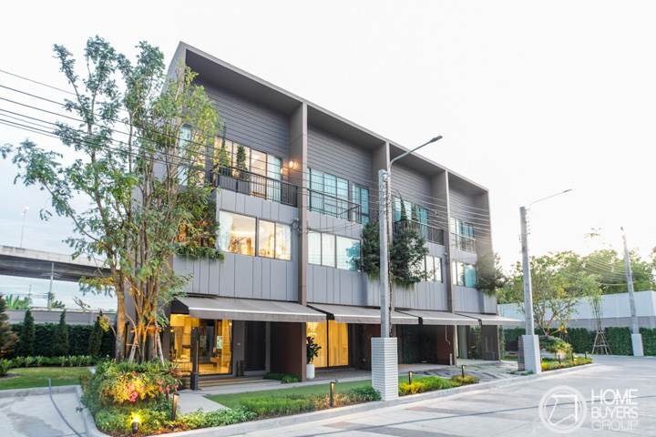 รีวิวทาวน์โฮม บ้านกลางเมือง ดิ เอร่า ปิ่นเกล้า-จรัญฯ โมเดลใหม่ เพิ่มพื้นที่สีเขียวภายในบ้าน และ Penthouse Master Bedroom ที่หรูหรา ฟังก์ชั่นครบ รีวิวทาวน์โฮม บ้านกลางเมือง ดิ เอร่า ปิ่นเกล้า-จรัญฯ โมเดลใหม่ เพิ่มพื้นที่สีเขียวภายในบ้าน และ Penthouse Master Bedroom ที่หรูหรา ฟังก์ชั่นครบ