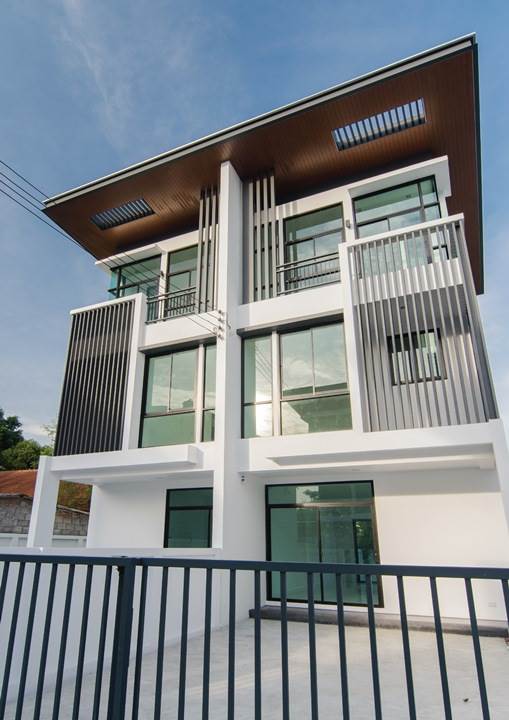 พรีวิวบ้านแฝด โคซี่ นาคนิวาส 37 เน้นความโปร่งโล่ง อยู่สบาย ใช้วัสดุระดับพรีเมียม พรีวิวบ้านแฝด โคซี่ นาคนิวาส 37 เน้นความโปร่งโล่ง อยู่สบาย ใช้วัสดุระดับพรีเมียม