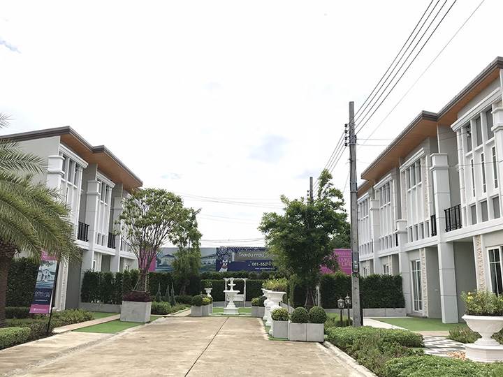 พรีวิวบ้าน โกเด้น ทาวน์ วิภาวดี-แจ้งวัฒนะ ทาวน์โฮม 4 ห้องนอน สไตล์อังกฤษ ใกล้ศูนย์ราชการฯ และสนามบินดอนเมือง พรีวิวบ้าน โกเด้น ทาวน์ วิภาวดี-แจ้งวัฒนะ ทาวน์โฮม 4 ห้องนอน สไตล์อังกฤษ ใกล้ศูนย์ราชการฯ และสนามบินดอนเมือง