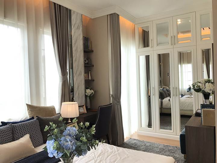 พรีวิวบ้าน โกเด้น ทาวน์ วิภาวดี-แจ้งวัฒนะ ทาวน์โฮม 4 ห้องนอน สไตล์อังกฤษ ใกล้ศูนย์ราชการฯ และสนามบินดอนเมือง พรีวิวบ้าน โกเด้น ทาวน์ วิภาวดี-แจ้งวัฒนะ ทาวน์โฮม 4 ห้องนอน สไตล์อังกฤษ ใกล้ศูนย์ราชการฯ และสนามบินดอนเมือง