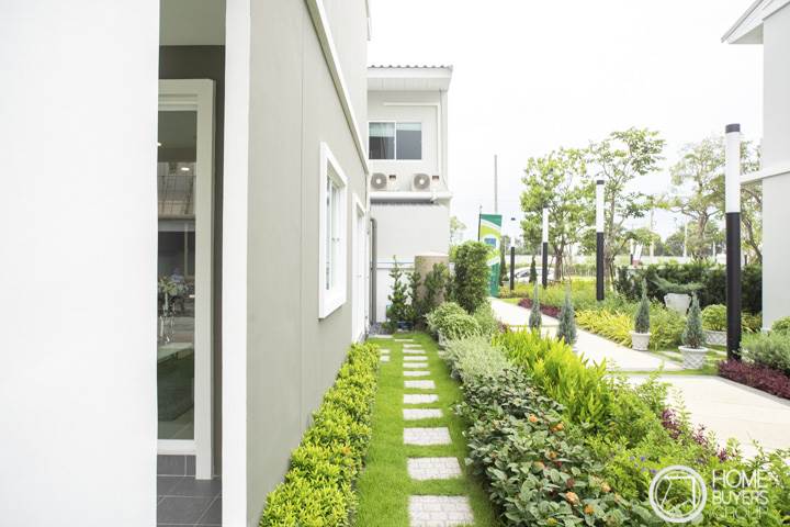รีวิวทาวน์โฮม โมดิ วิลล่า รังสิต 2 เพดานห้องนอนสูงโปร่ง 3.5 เมตร ให้ครัวปูนหลังบ้านทุกหลัง ใกล้ทางด่วน ราคาเริ่ม 2.29 ล้านบาท