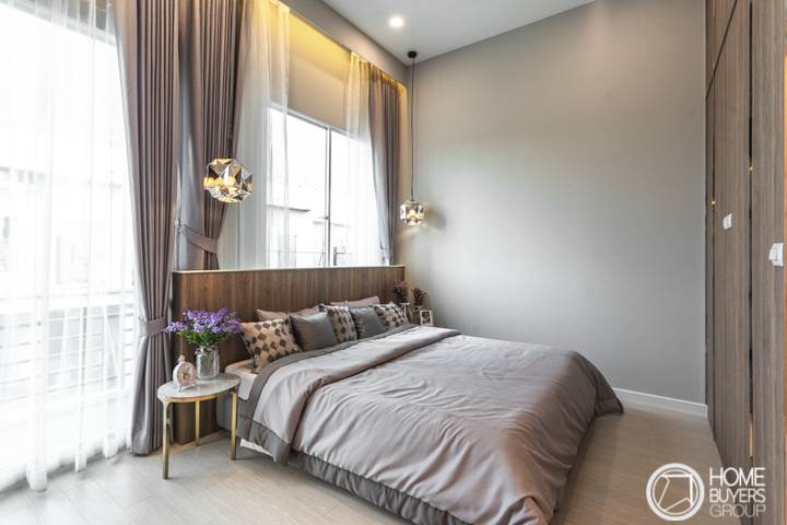 รีวิวทาวน์โฮม โมดิ วิลล่า รังสิต 2 เพดานห้องนอนสูงโปร่ง 3.5 เมตร ให้ครัวปูนหลังบ้านทุกหลัง ใกล้ทางด่วน ราคาเริ่ม 2.29 ล้านบาท