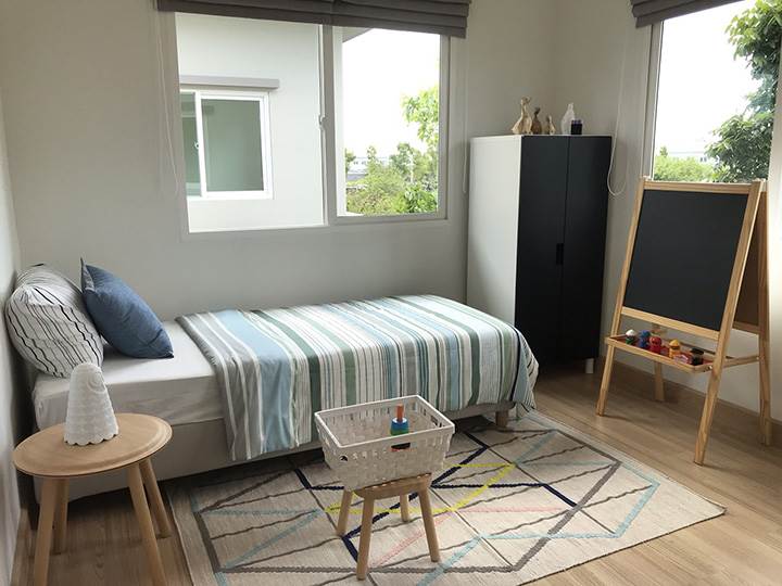 พรีวิวบ้าน คิว ดิสทริค เวสต์เกต ทำเลดี อยู่ในย่านชุมชน เลือกใช้รถไฟฟ้าได้ถึง 3 สถานี พรีวิวบ้าน คิว ดิสทริค เวสต์เกต ทำเลดี อยู่ในย่านชุมชน เลือกใช้รถไฟฟ้าได้ถึง 3 สถานี