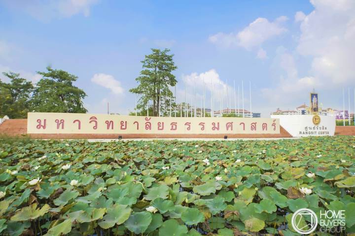 รีวิวทาวน์โฮม พฤกษาวิลล์ ติวานนท์ – รังสิต ดีไซน์แบบบ้านสไตล์ยูโรเปี้ยน โดดเด่นไม่เหมือนใคร เดินทางสะดวก ใกล้โรงพยาบาลกรุงสยามเซนต์คาร์ลอส เพียง 100 ม.