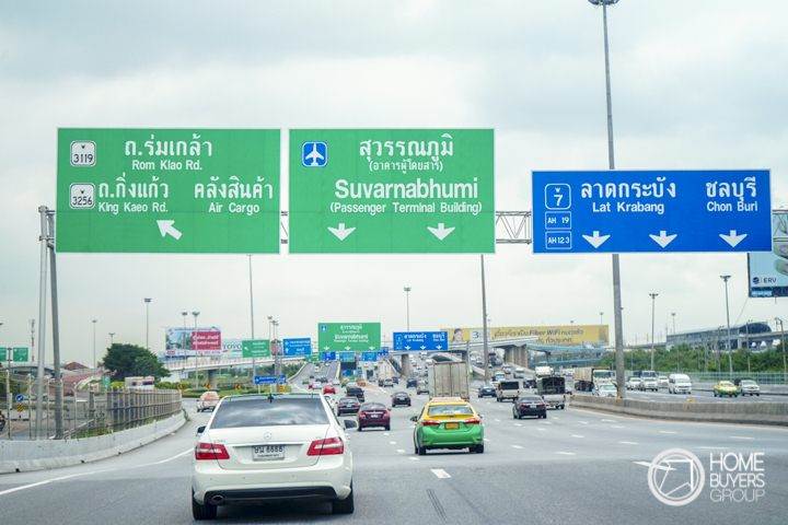 รีวิวบ้านเดี่ยว เพอร์เฟค พาร์ค สุวรรณภูมิ คลับเฮ้าส์ใหญ่ บรรยากาศร่มรื่น ใกล้มอเตอร์เวย์ และถนนกาญจนาภิเษก มีบ้าน 4 ห้องนอน รองรับครอบครัวที่มีผู้สูงอายุได้