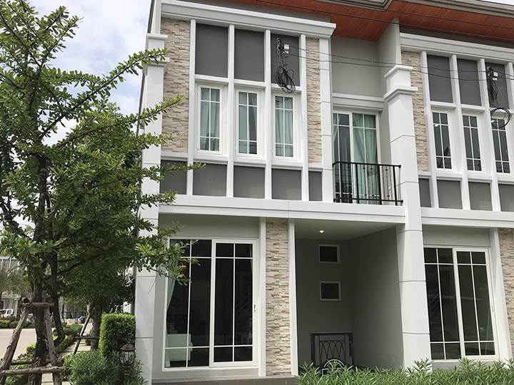 พรีวิวทาวน์โฮม โกลเด้น ทาวน์ วงศ์สว่าง-แคราย หนึ่งในแบรนด์ทาวน์โฮมที่ขายดีที่สุด จากโกลเด้นแลนด์