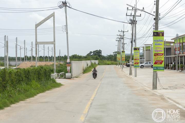 รีวิวทาวน์โฮม สกายไลน์ อมตะ ทาวน์โฮมชั้นเดียว ดีไซน์หรู ใจกลางนิคมอมตะซิตี้ เหมาะสำหรับคนมองหาบ้านใกล้ที่ทำงาน ราคาเริ่ม 1 ล้านต้นๆ