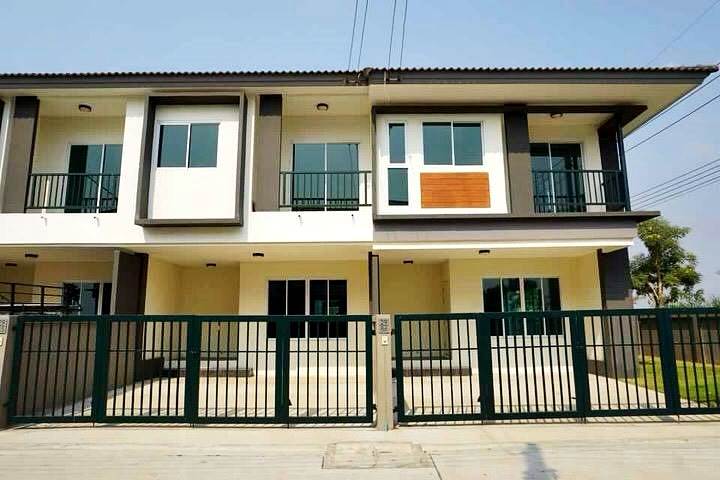 พรีวิวทาวน์โฮม บ้านสวนธนาการ์เด้น 2 นนทบุรี-บางบัวทอง เริ่ม 1.79 ล้าน พรีวิวทาวน์โฮม บ้านสวนธนาการ์เด้น 2 นนทบุรี-บางบัวทอง เริ่ม 1.79 ล้าน