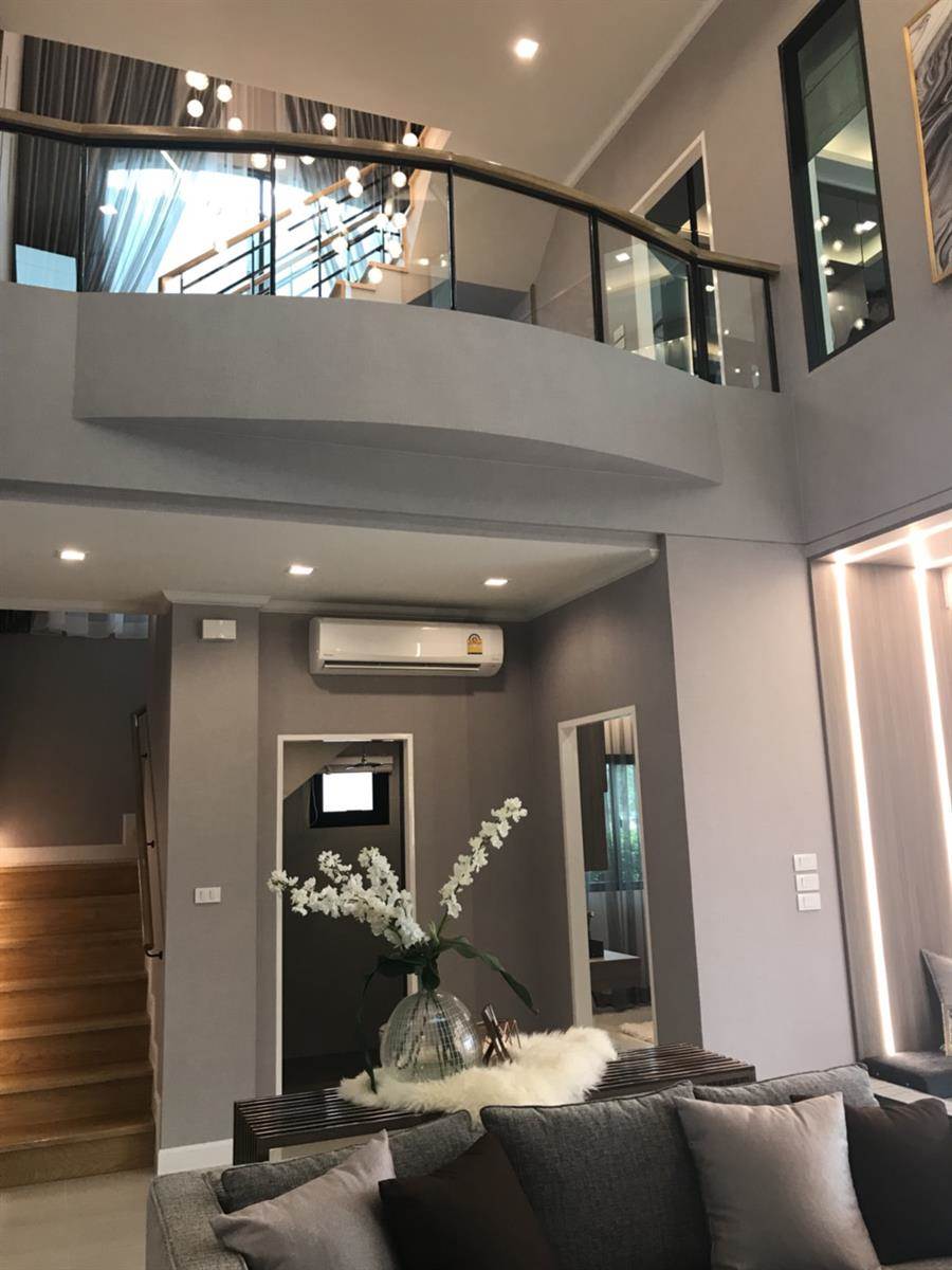 พรีวิวบ้านแฝด ศุภาลัย เอสเซ้นส์ ลาดพร้าว บ้าน 3 ชั้น แบรนด์ใหม่ ใจกลางเมือง พรีวิวบ้านแฝด ศุภาลัย เอสเซ้นส์ ลาดพร้าว บ้าน 3 ชั้น แบรนด์ใหม่ ใจกลางเมือง