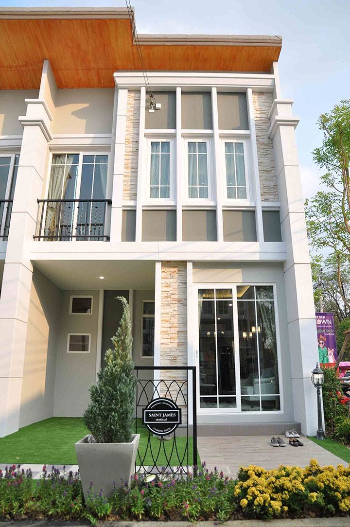 พรีวิวทาวน์โฮม โกลเด้น ทาวน์ วงศ์สว่าง-รัชดา อยู่อาศัยใจกลางกรุง ใกล้รถไฟฟ้าและทางด่วน พรีวิวทาวน์โฮม โกลเด้น ทาวน์ วงศ์สว่าง-รัชดา อยู่อาศัยใจกลางกรุง ใกล้รถไฟฟ้าและทางด่วน