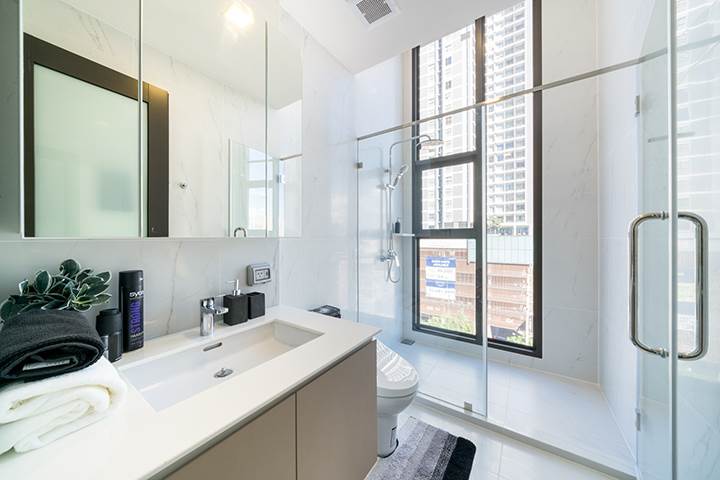 รีวิวคอนโด ชีวาทัย เรสซิเดนซ์ อโศก คอนโดพร้อมอยู่สไตล์ Loft Duplex เพดานสูง 360 ซม. ใกล้ MRT พระราม 9