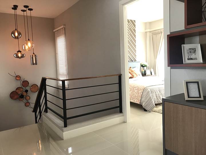พรีวิวบ้าน สิทธารมย์ พาร์คไลฟ์ อุดรธานี บ้านเดี่ยว-บ้านแฝดใจกลางเมืองอุดรฯ เงียบสงบ ไม่พลุกพล่าน ได้ความเป็นส่วนตัวสูง พรีวิวบ้าน สิทธารมย์ พาร์คไลฟ์ อุดรธานี บ้านเดี่ยว-บ้านแฝดใจกลางเมืองอุดรฯ เงียบสงบ ไม่พลุกพล่าน ได้ความเป็นส่วนตัวสูง