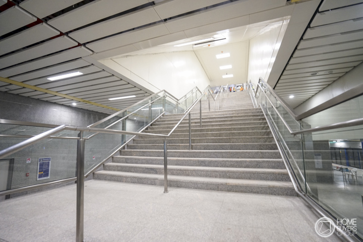รีวิว MRT สถานีสามยอด มาซื้อผ้าที่พาหุรัด เดินชมเมืองเก่าย่านวังบูรพา หรือหาของอร่อยที่ ดิ โอลด์ สยาม ลงสถานีนี้ได้เลย
