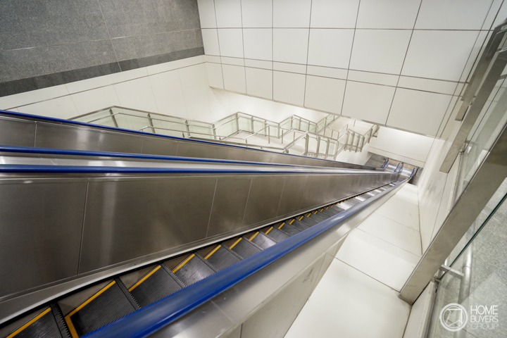 รีวิว MRT สถานีสามยอด มาซื้อผ้าที่พาหุรัด เดินชมเมืองเก่าย่านวังบูรพา หรือหาของอร่อยที่ ดิ โอลด์ สยาม ลงสถานีนี้ได้เลย