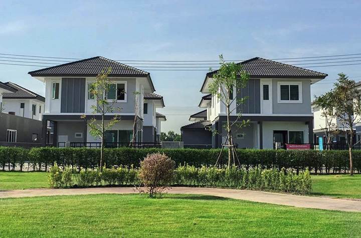 พรีวิวบ้าน ​​บ้านฉัตรหลวงโครงการ 15 ปทุมธานี บ้านดี ราคาถูก มีทั้งบ้านเดี่ยว ทาวน์เฮ้าส์ ราคาเริ่มต้นเพียง 149 ล้านบาท