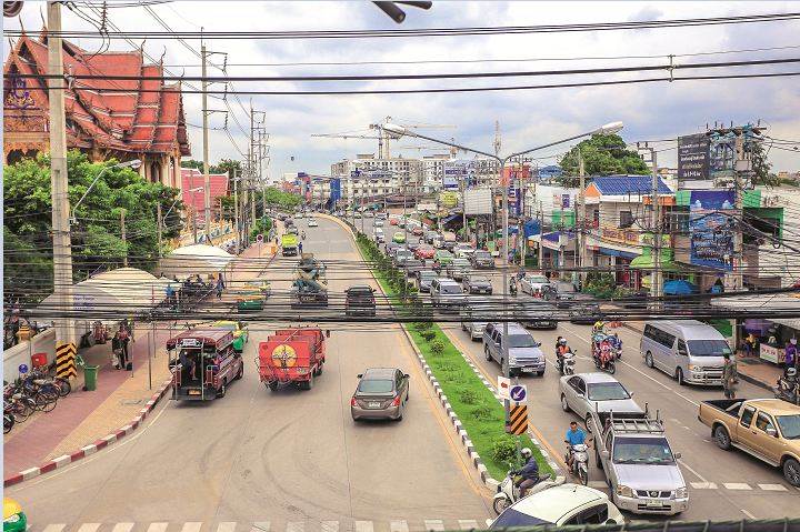 รีวิวทาวน์โฮม Friday Home Town ทาวน์โฮม 3 ชั้น ที่เป็นได้ทั้งบ้านและโฮมออฟฟิศสำหรับครอบครัวยุคใหม่ รีวิวทาวน์โฮม Friday Home Town ทาวน์โฮม 3 ชั้น ที่เป็นได้ทั้งบ้านและโฮมออฟฟิศสำหรับครอบครัวยุคใหม่