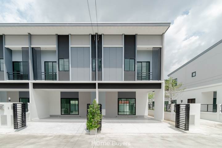 รีวิวทาวน์โฮม เดอะ ริว่า วงแหวน - ลำลูกกา คลอง 5 (The Riva Wongwaen - Lumlukka Klong 5) ทาวน์โฮมฟังก์ชันครบและคุ้ม ทำเลเดินทางง่าย ใกล้วงแหวนกาญจนาภิเษก