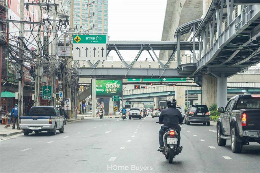 รีวิวคอนโด มารุ ลาดพร้าว 15 (MARU LADPRAO 15) คอนโดใหม่ติด MRT สถานีลาดพร้าว ดีไซน์เรียบหรู ส่วนกลางจัดเต็ม ให้คุณได้ใกล้ชิดธรรมชาติ 